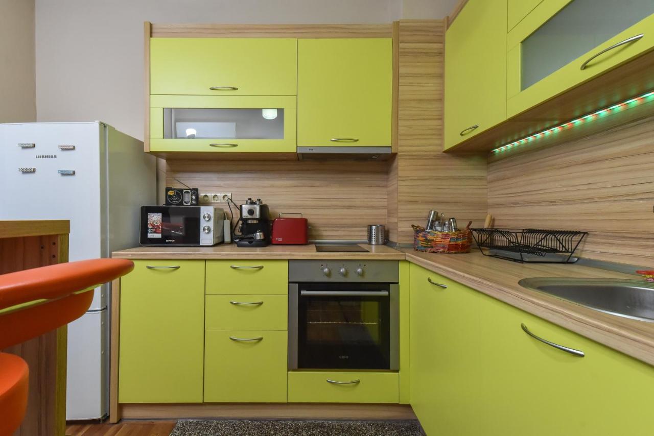 Vintage Spot - Colorful One-Bedroom Apartment By Flat Mаnager Софія Екстер'єр фото