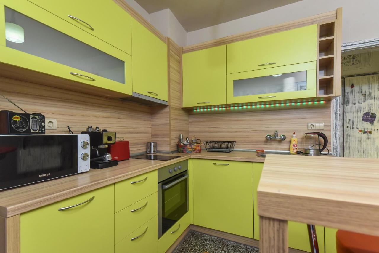 Vintage Spot - Colorful One-Bedroom Apartment By Flat Mаnager Софія Екстер'єр фото